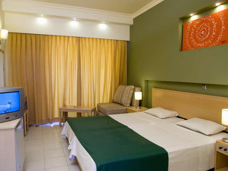 Delfinia Resort