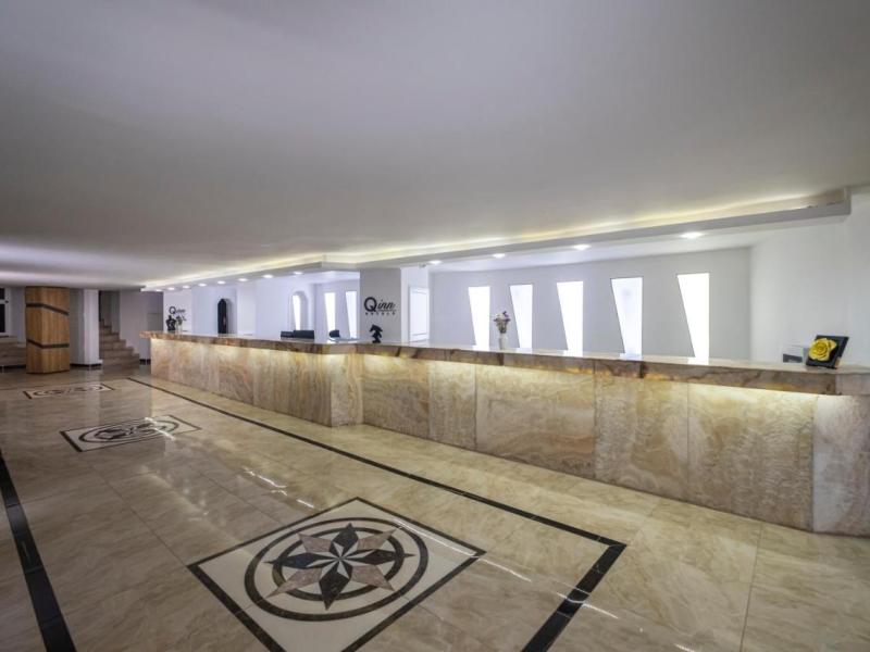 Qinn Hotel