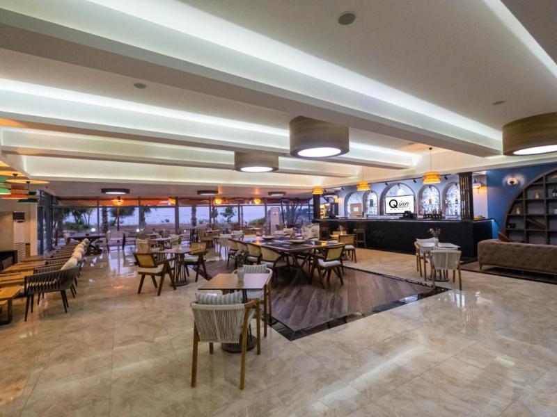 Qinn Hotel