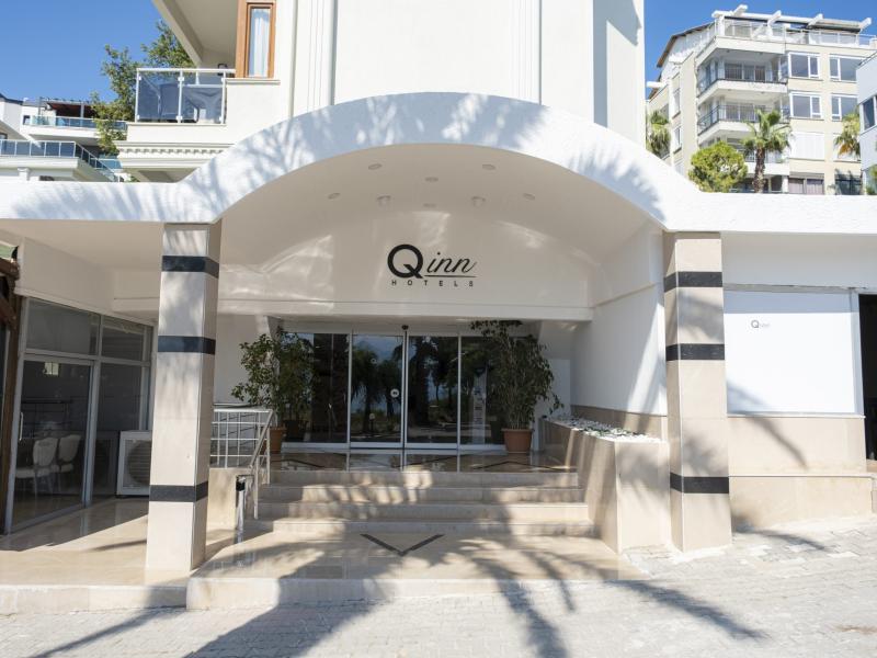 Qinn Hotel