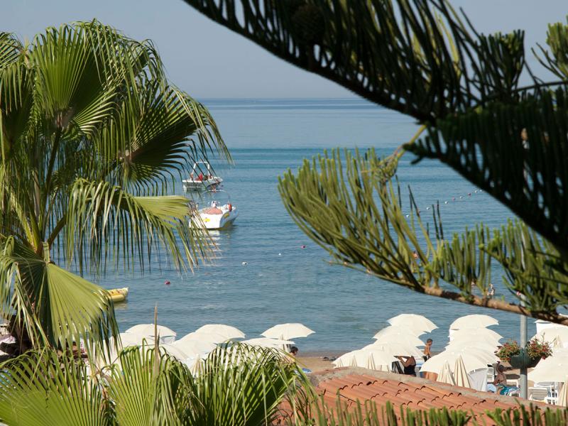 Trendy Side Beach Hotel