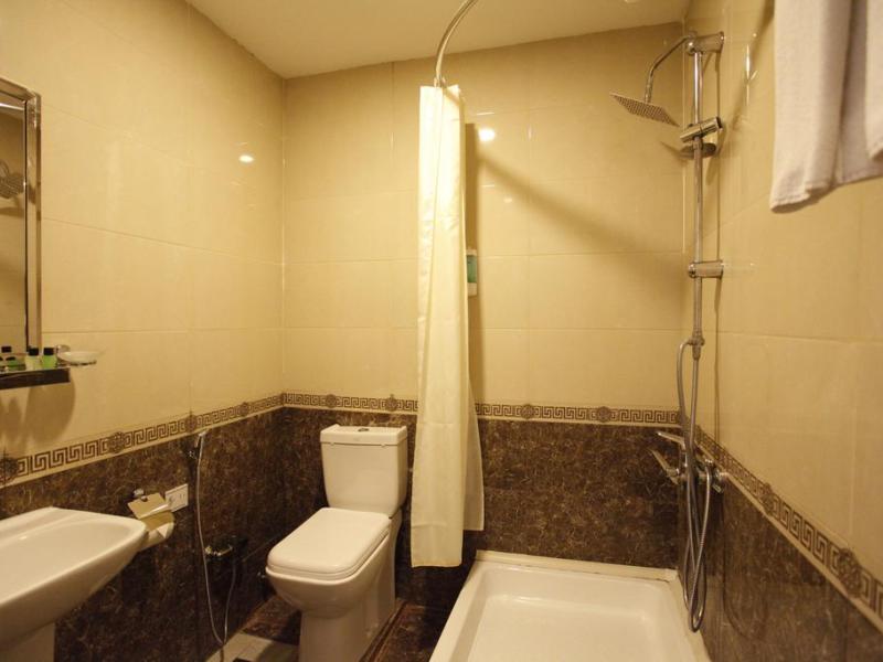 Khaghani Center Hotel