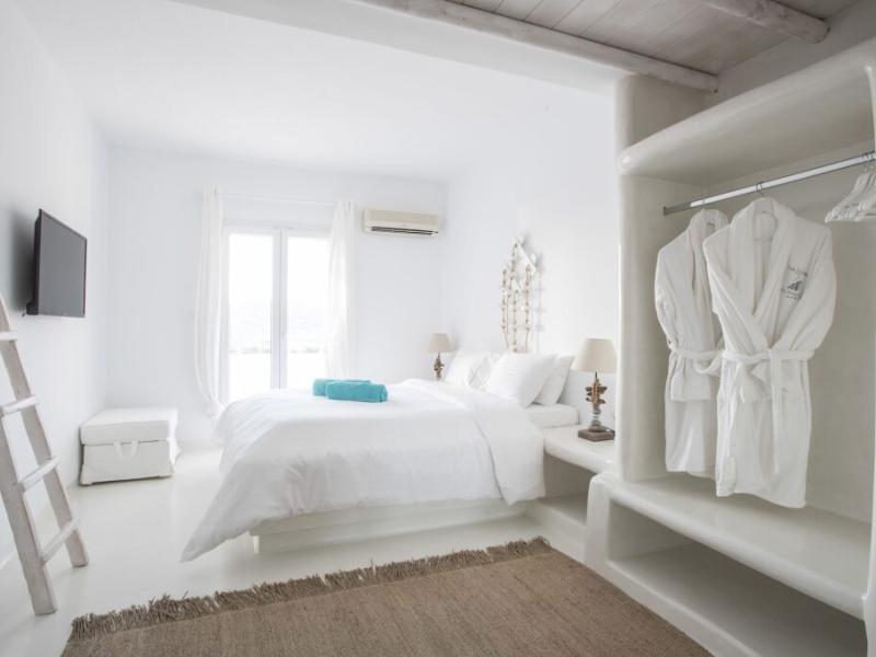 Paros Palace