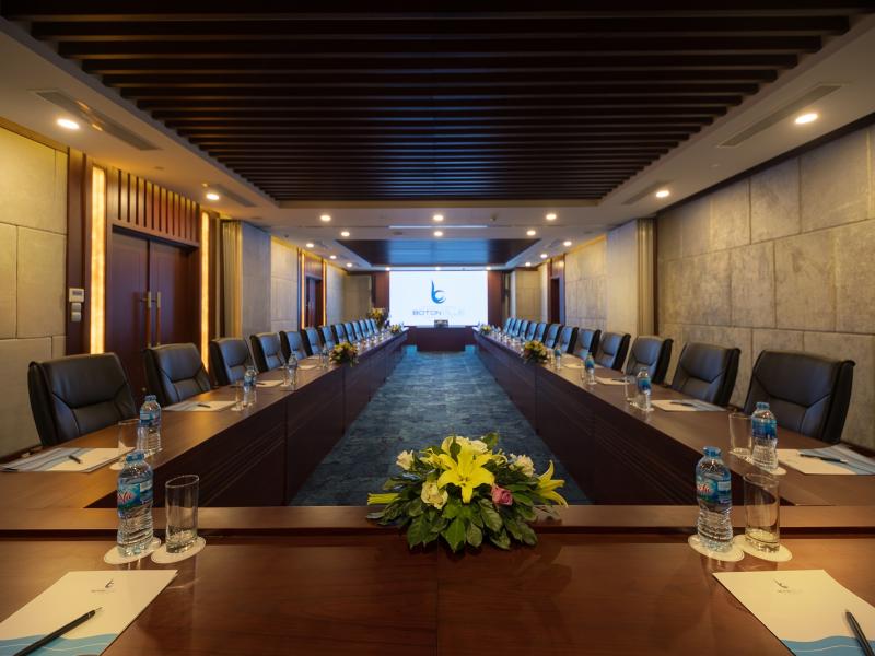 Royal Beach Boton Blue Hotel & Spa