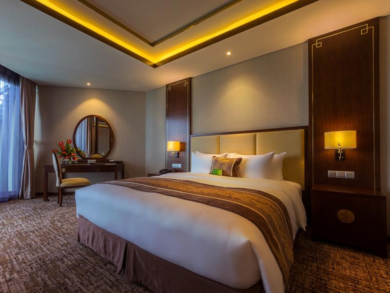 Royal Beach Boton Blue Hotel & Spa