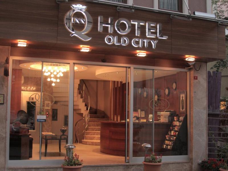Q Hotel Old City