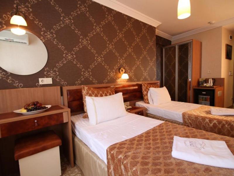 Q Hotel Old City