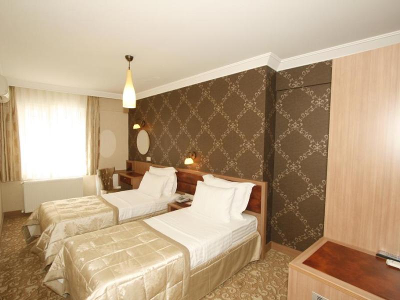 Q Hotel Old City