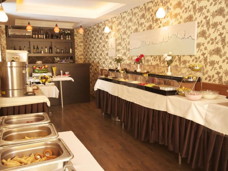 Q Hotel Old City