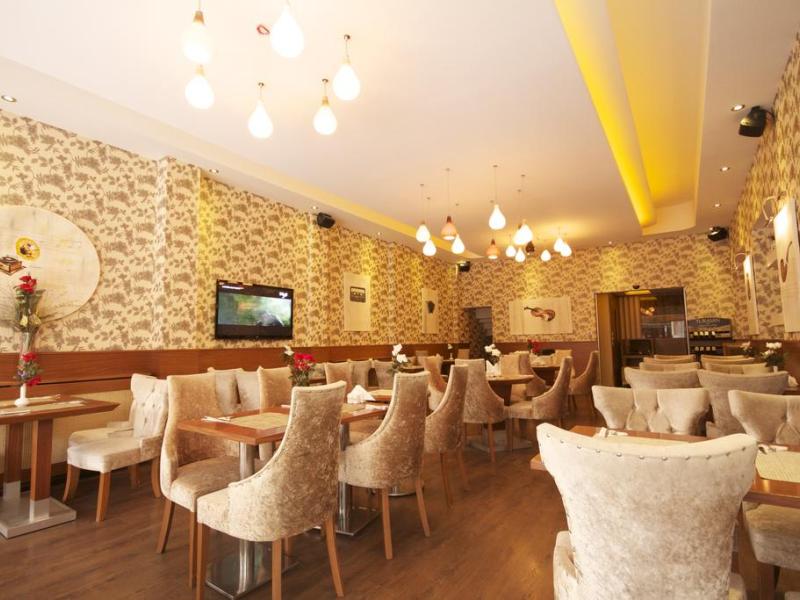 Q Hotel Old City