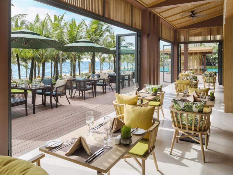 Dusit Princess Moonrise Beach Resort