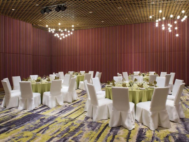 Dusit Princess Moonrise Beach Resort