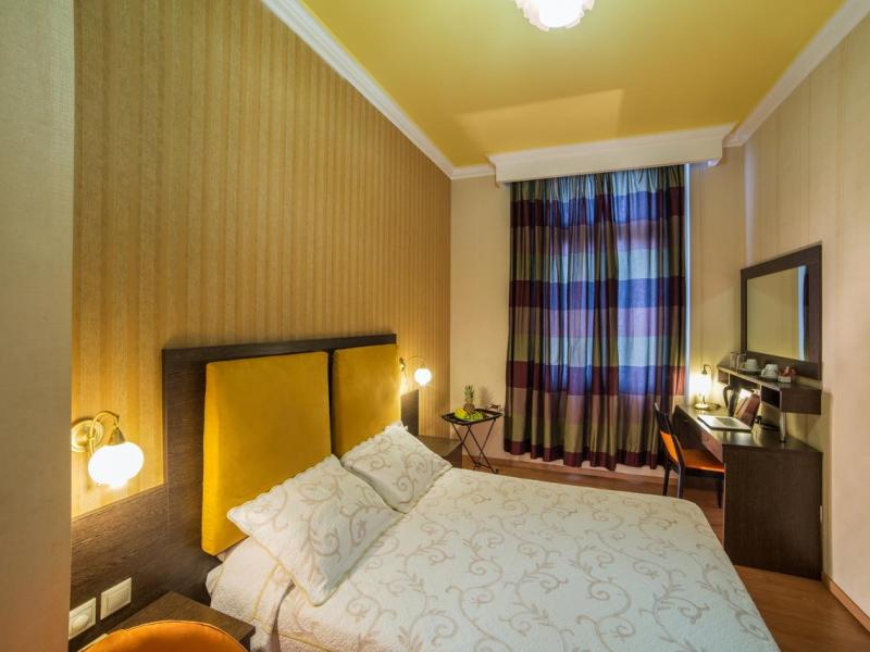 Delphi Art Hotel