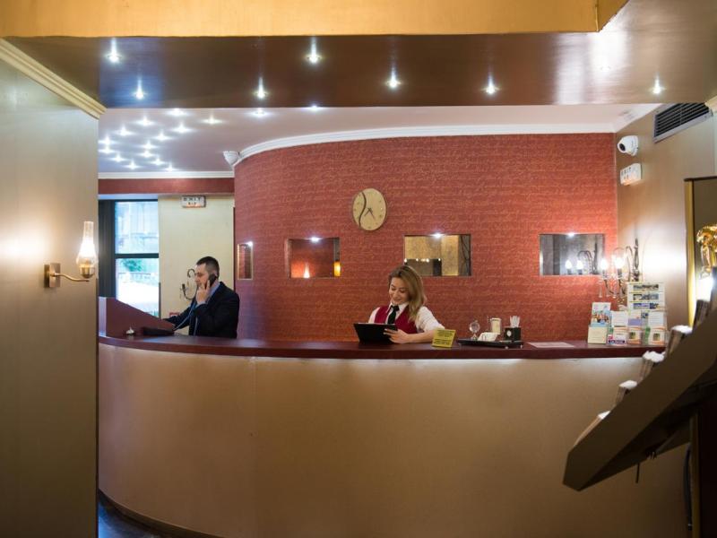 Delphi Art Hotel