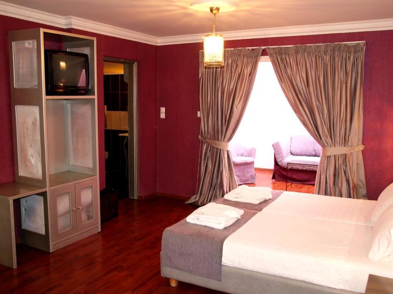 Delphi Art Hotel