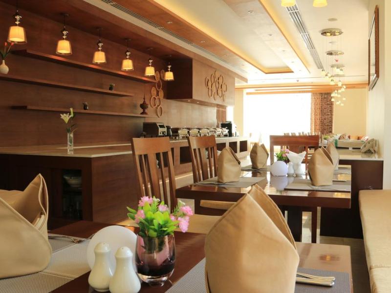 Eastern Palace Hotel