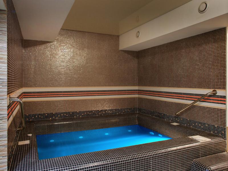 Frant Hotel на Жукова 73