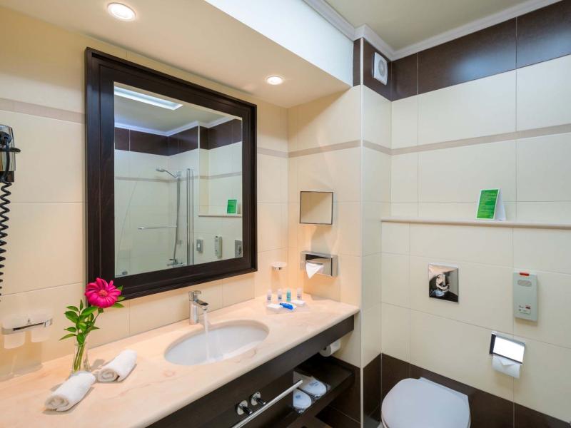 Elysium Elite Suites & Spa