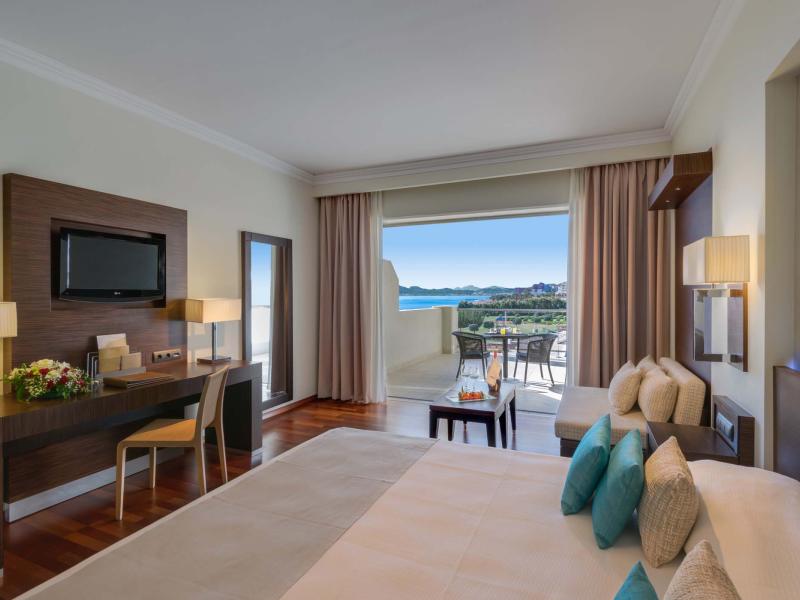 Elysium Elite Suites & Spa