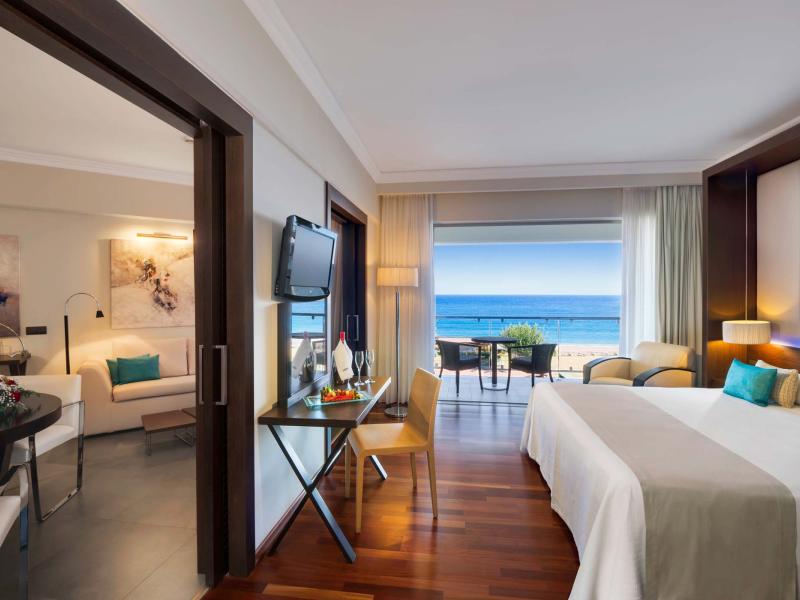 Elysium Elite Suites & Spa