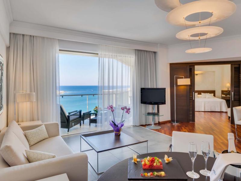 Elysium Elite Suites & Spa