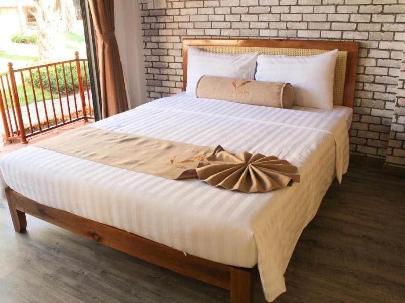 Eagles Beach Resort