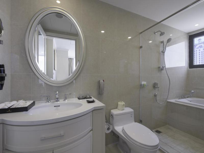 Melia Vinpearl Nha Trang Empire