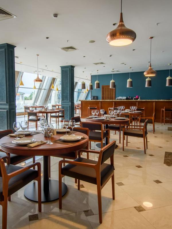 The Grand Gloria Hotel