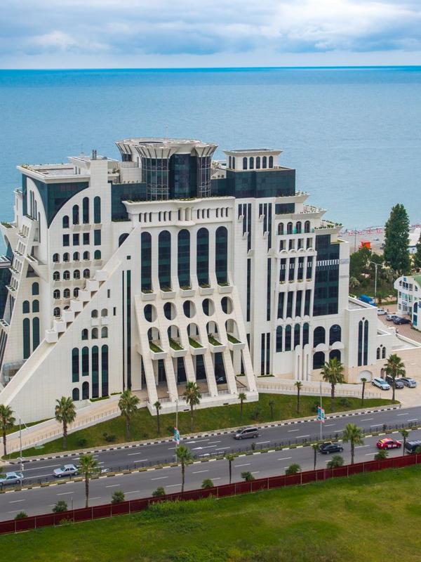 The Grand Gloria Hotel