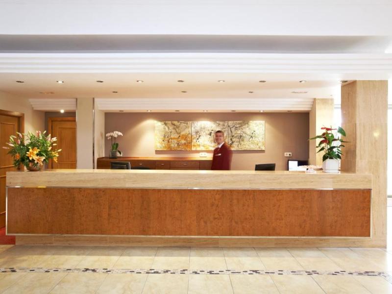Universal Hotel Romantica