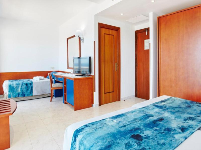 Universal Hotel Romantica