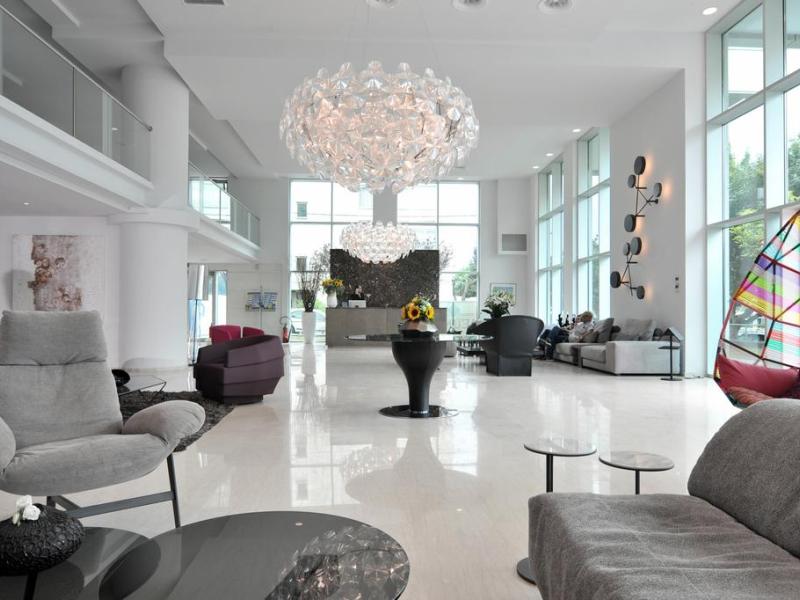 Athenaeum Palace & Luxury Suites