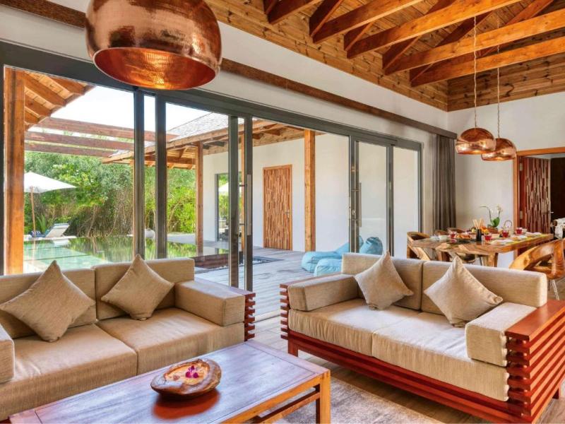 Kuredhivaru Resort & Spa Maldives