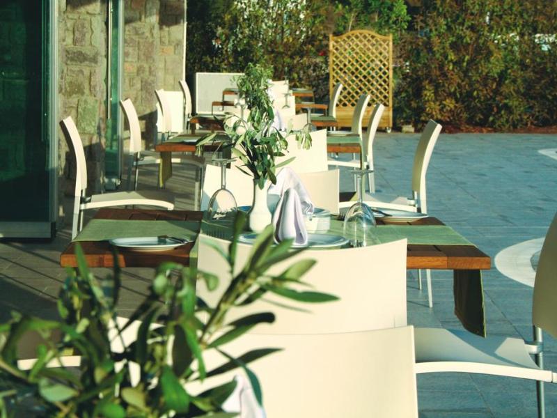 Roxx Suites Deluxe Hotel