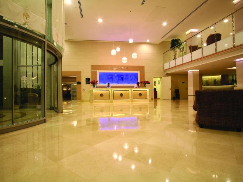 Roxx Suites Deluxe Hotel