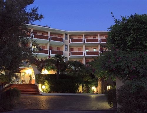 Hotel Punta Faro