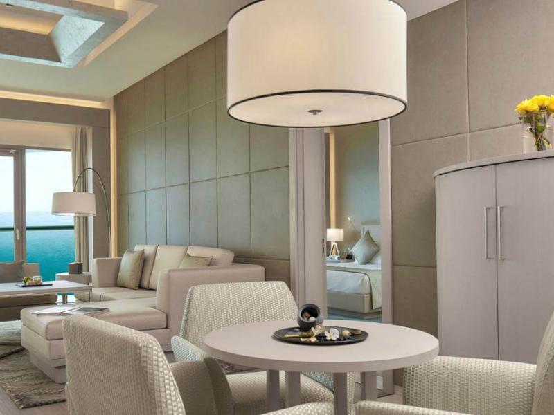 Royal M Hotel & Resort