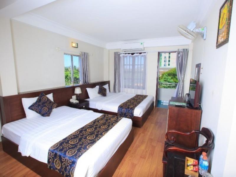 Sea Town Hotel