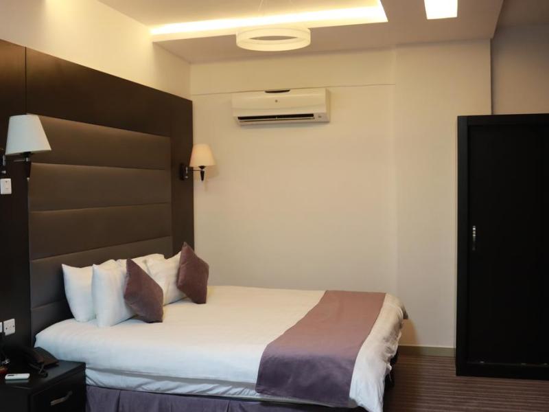 Al Dyafa Hotel Suites