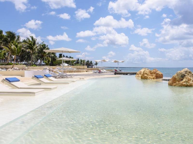Tracadero Beach Resort