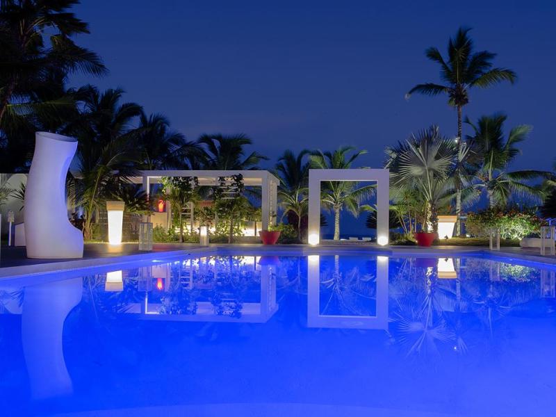 Tracadero Beach Resort