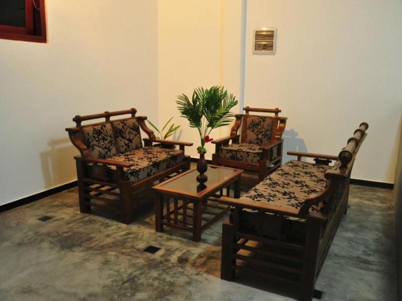 Asantha Guest House
