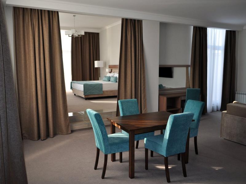 Хрустальный Resort & Spa