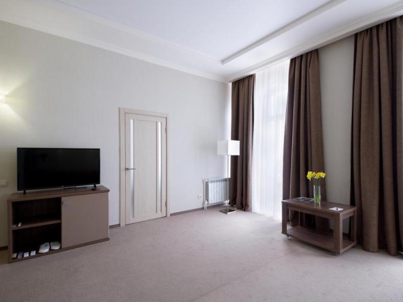 Хрустальный Resort & Spa