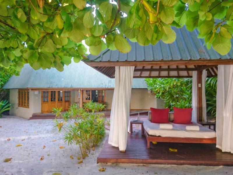 Denis Private Island