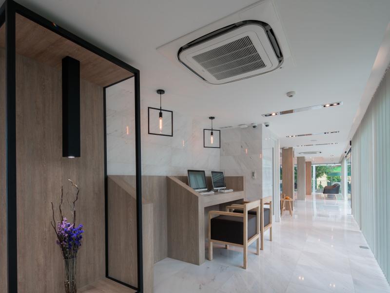 The Beachfront Hotel Phuket (Rawai)