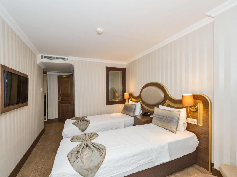 Realstar Hotel