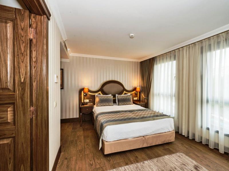 Realstar Hotel