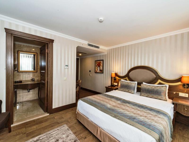 Realstar Hotel