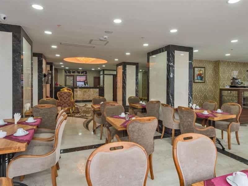 Realstar Hotel